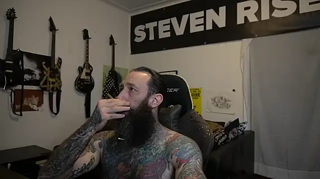 Czat XXX na żywo – StevenRiseNYC