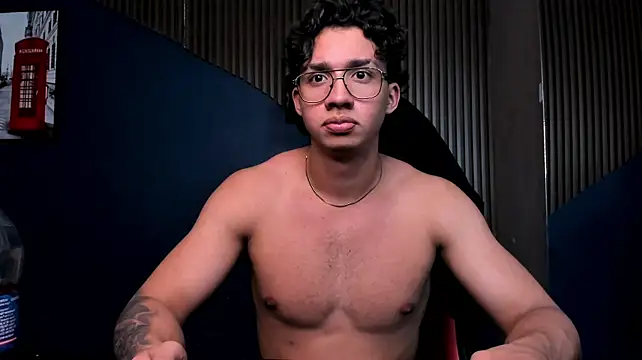 Chat +18 de Axxel_Muscle ao vivo