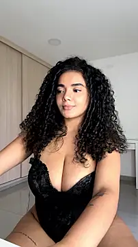Curlyierr's Live XXX Chat