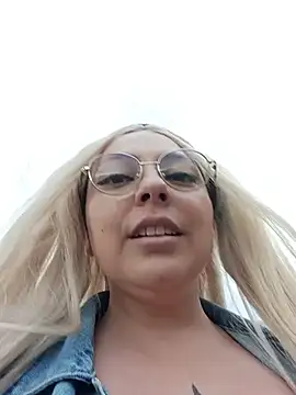 madelaine- Adlı Modelin Canlı XXX Sohbeti