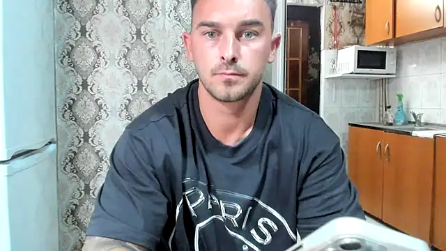 Show de Jonmusclemaster na webcam