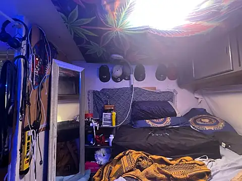 OmarSalasxh33 XXX чат на живо