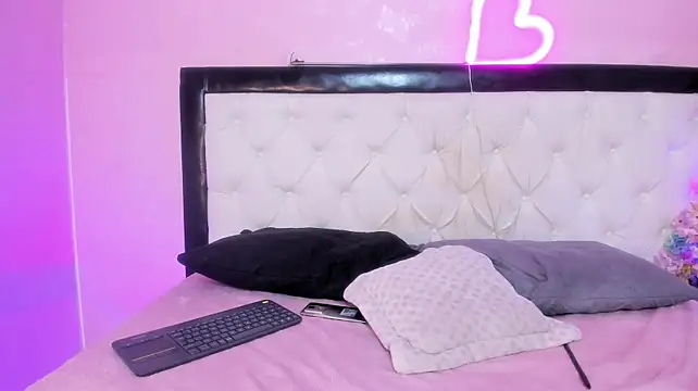 Siena_fox's Live XXX Chat
