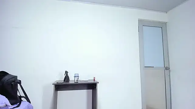 aria_rossi Chat XXX in diretta