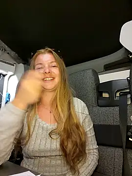 VanLifeVixen Adlı Modelin Canlı XXX Sohbeti