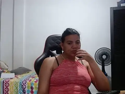 Adriana_0312's Live XXX Chat