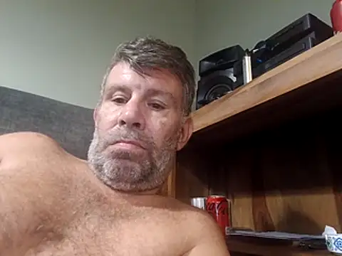 Show modela stud2512 na web-kameri
