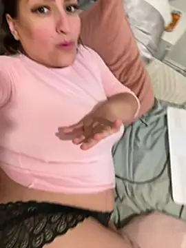 Spicy-Kareena Шоу с уебкамера