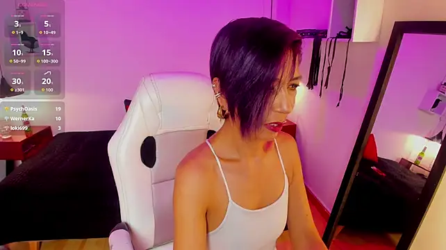 Trinityy__ Chat XXX in diretta