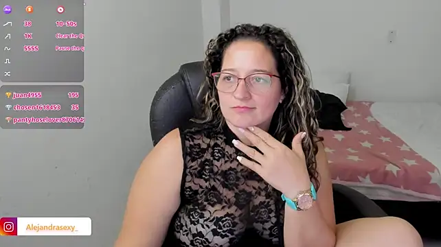 alejandra_milf_: онлайн-секс-чат