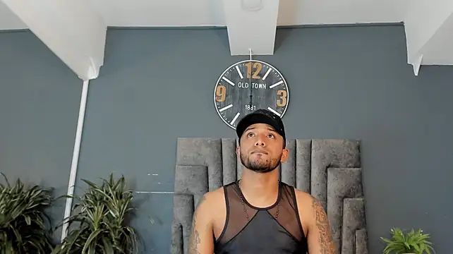 צ'אט XXX בשידור חי של Robin_Rief