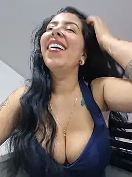 Luianna Chat XXX live