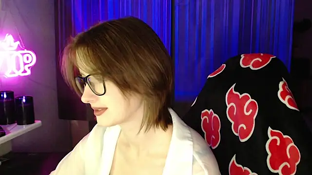 LunaXcherry's Live XXX Chat