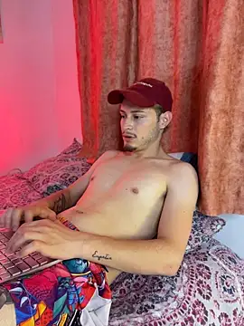 Онлайн чат XXX AleFoxx
