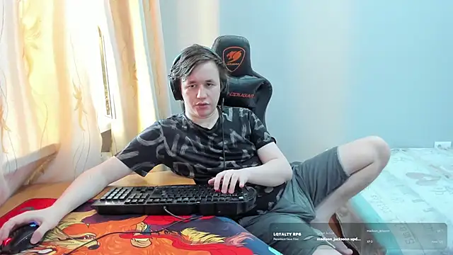 iliaskrislove Chat XXX live