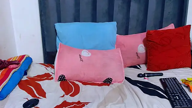 دردشة BigbootyNickyx الجنسية المباشرة