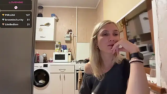 Czat XXX na żywo – AngelJeni