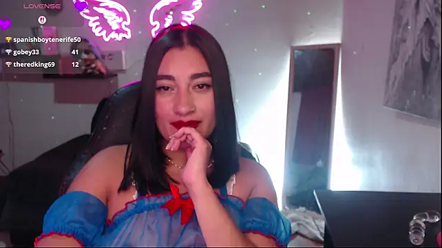 _santalove_ Adlı Modelin Canlı XXX Sohbeti