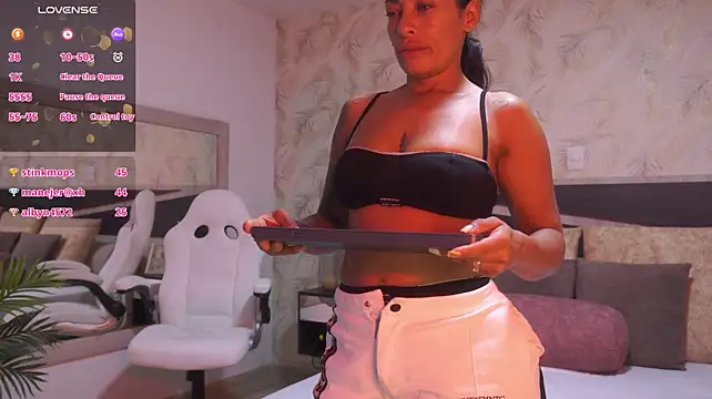Natalia_CruzzのライブXXXチャット