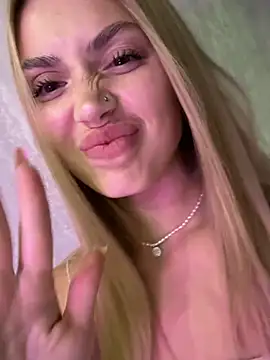 Elizabeth_Tay élő XXX-chatje