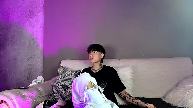 BLAKE___01n Live XXX chat