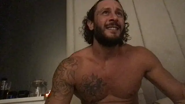 Magic_Mike_666 élő XXX-chatje