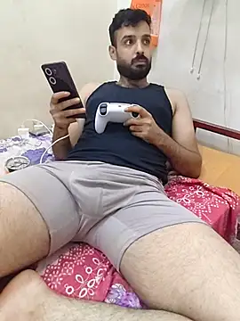 ali1996a1 Adlı Modelin Canlı XXX Sohbeti