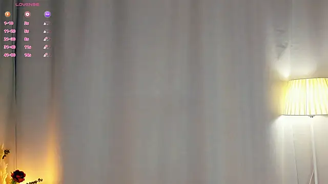 XXX chat uživo modela DianeHonnette