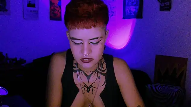 alex_one888 লাইভ XXX চ্যাট