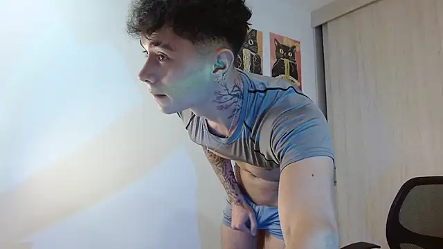 Chat +18 de jaico_santos ao vivo