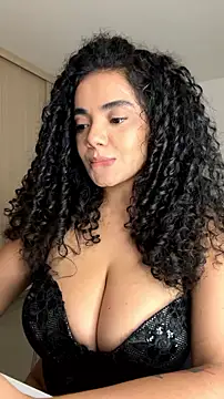 แชท XXX สดของ Curlyierr