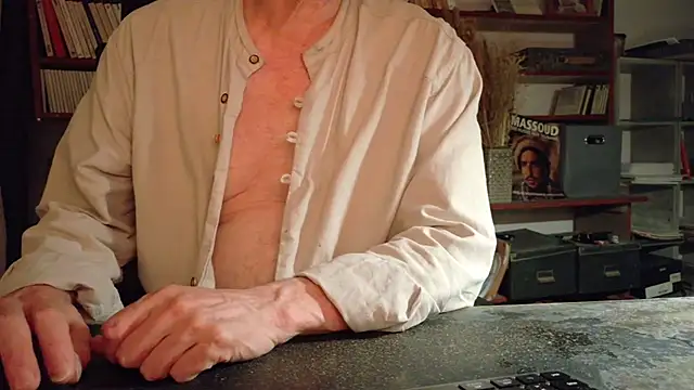 yvanbonar's Live XXX Chat