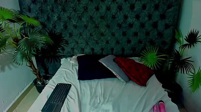 Miasinclare's Webcam Show