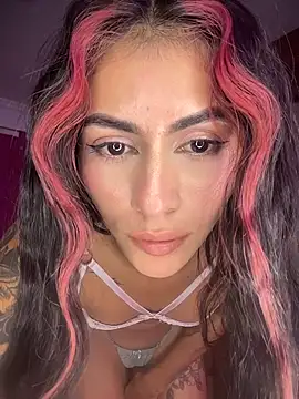 emilie_xx_'s Live XXX Chat