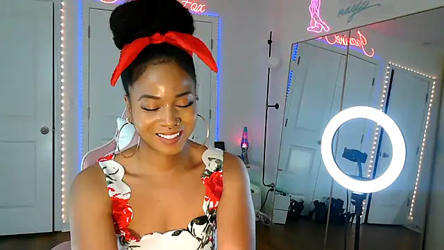 JazmineFoxx's Live XXX Chat