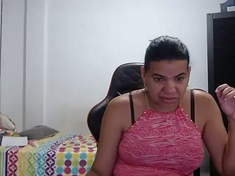 Chatroom XXX en direct de Adriana_0312