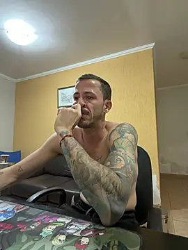 MeladoDiMel's Live XXX Chat