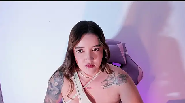 MiaLatina_ Live XXX-chat