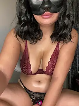 הופעת וובקאם של _hott_fireelaylaa_