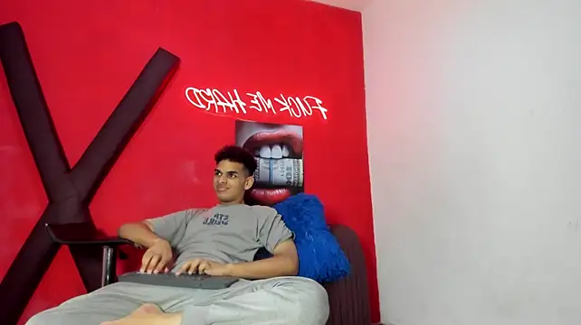 LOVE_KING1n Live XXX chat