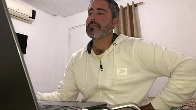 Chat +18 de victor_chat ao vivo
