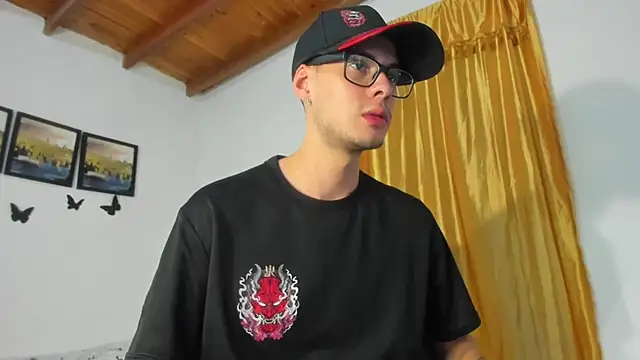 XXX chat uživo modela Vlad__night