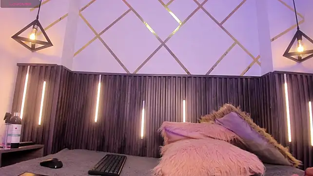 Онлайн чат XXX MeganNightt