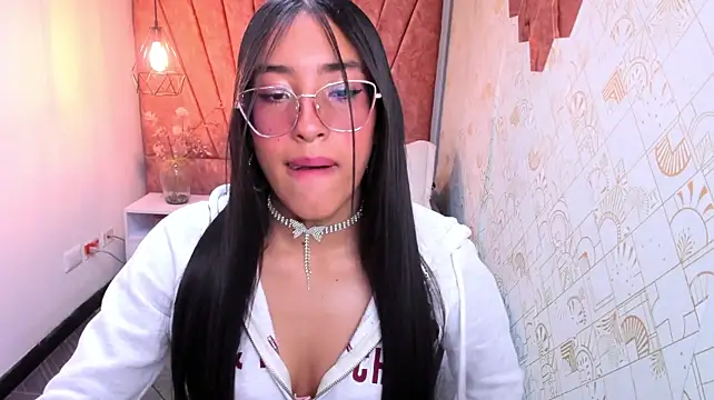 Chatroom XXX en direct de Gia_Evans__