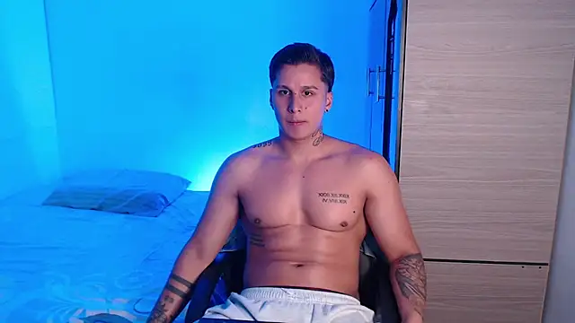 valentinosex1 Chat XXX in diretta