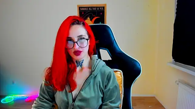 your_tora Adlı Modelin Canlı XXX Sohbeti