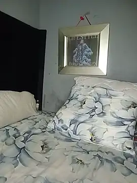 XXX chat uživo modela sweetchubbz