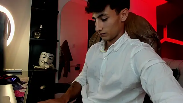 MaxiimoRomano_ live XXX chat