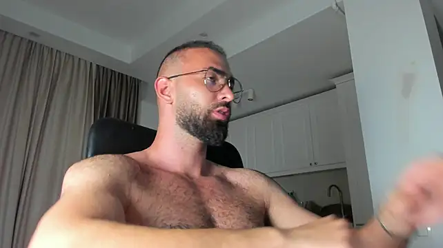 צ'אט XXX בשידור חי של cloudymastersss