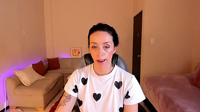 Kristen_Garner Chat XXX in diretta